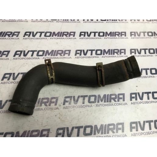 Патрубок охолодження Peugeot 308 1.6BlueHDI 2013-2021 9804208380